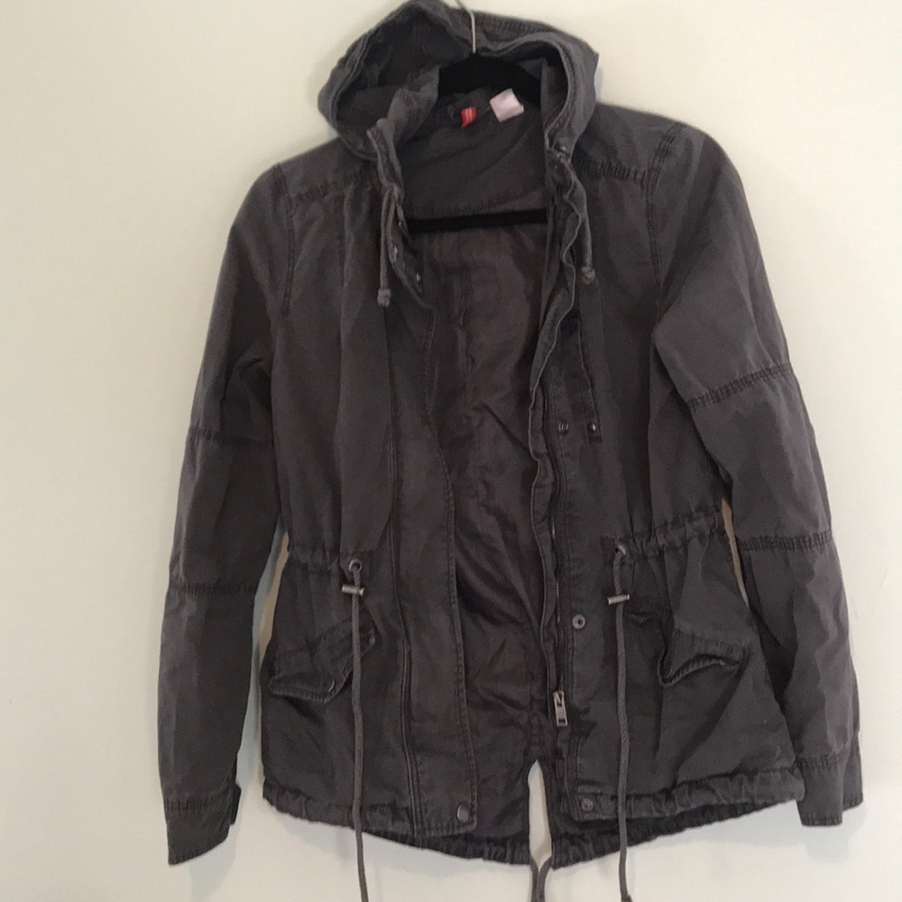 H&M Grey Jacket great for Spring!